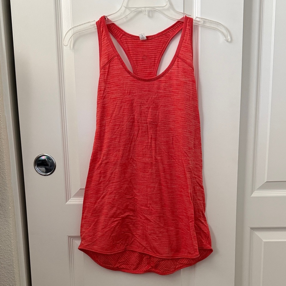 Lululemon Essential Tank size 4 red orange